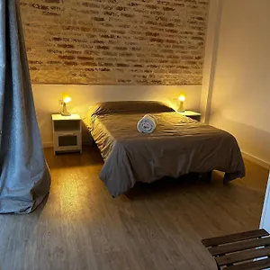 https://a-5-minutos-andando-del-casco-viejo-ayuntamiento-plaza.bilbaohotelsspain.com